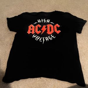 Black retro Ac/dc classic band tshirt L